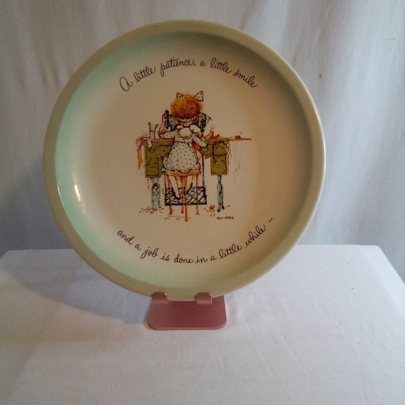 Holly Hobbie Plate Collector's Edition 1972 American Greetings 10.5” Pre-owned - Picture 6 of 9